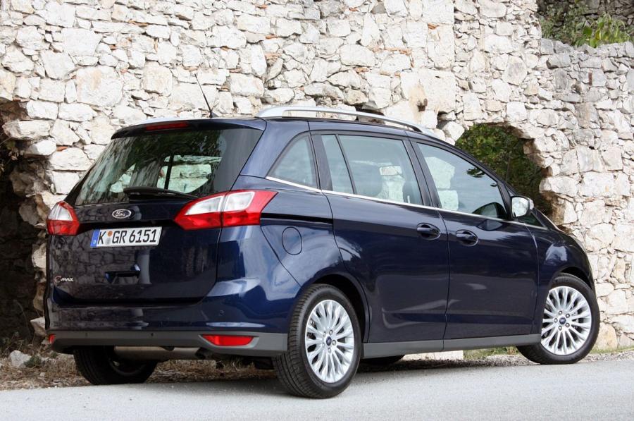  Ford Grand C-Max 2012 года  (фото 27 из 50)